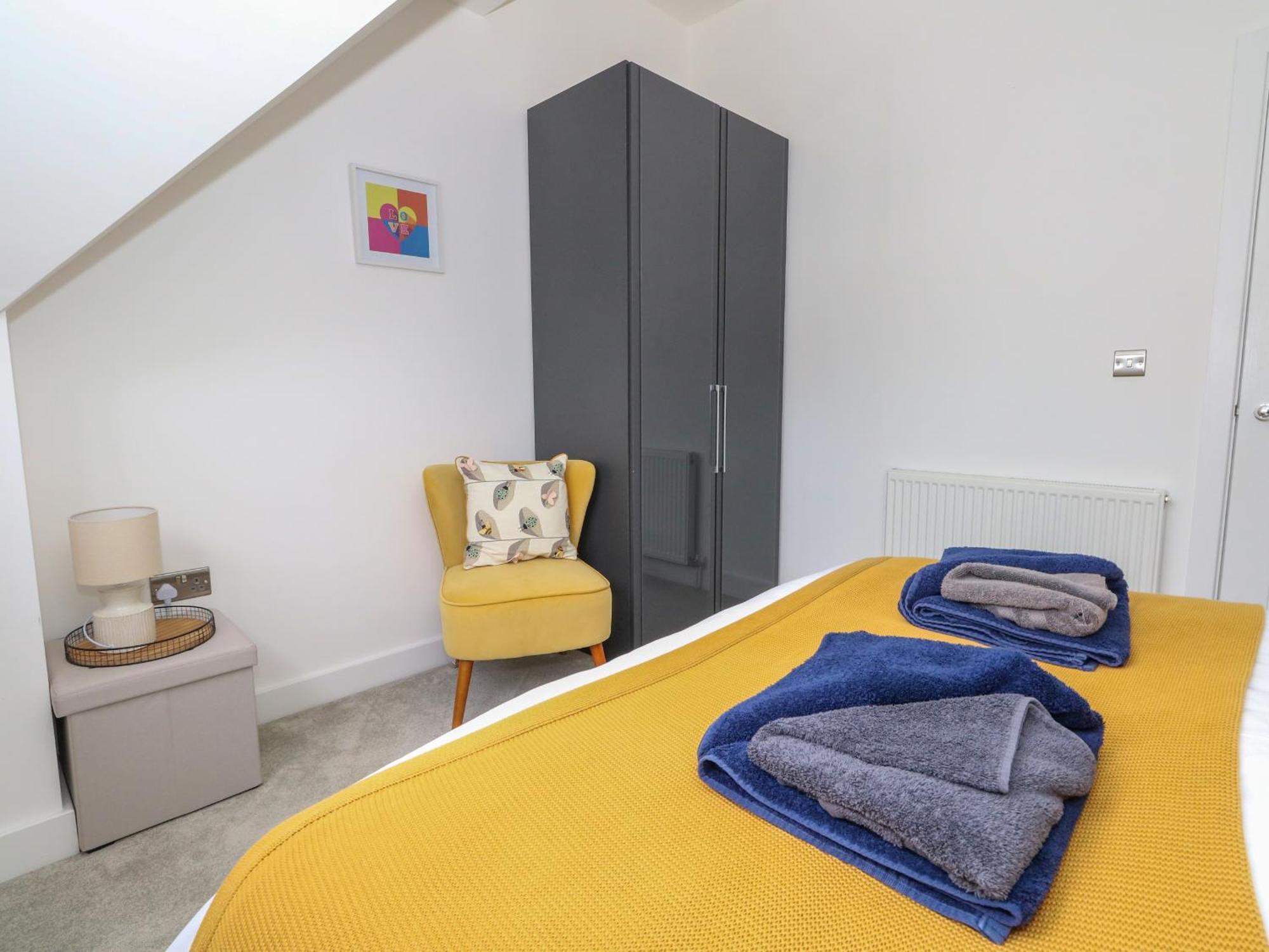 Villa 66A Danecourt Road à Poole Extérieur photo