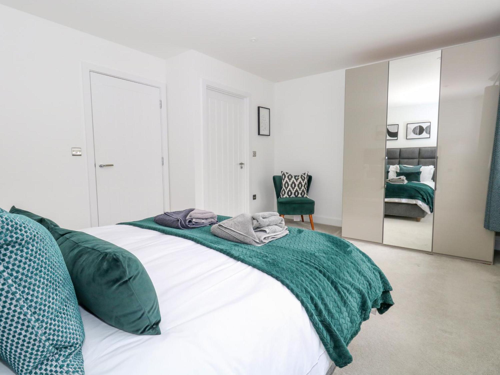 Villa 66A Danecourt Road à Poole Extérieur photo