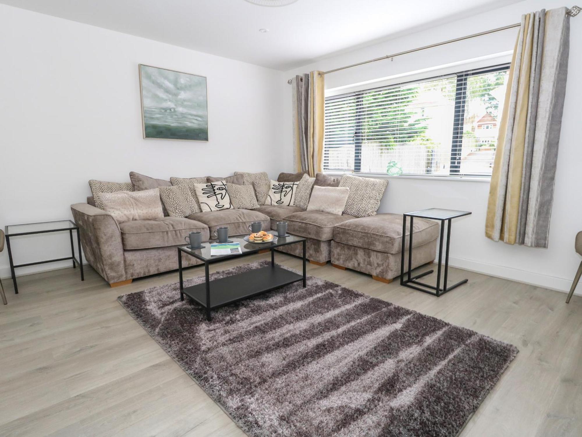 Villa 66A Danecourt Road à Poole Extérieur photo