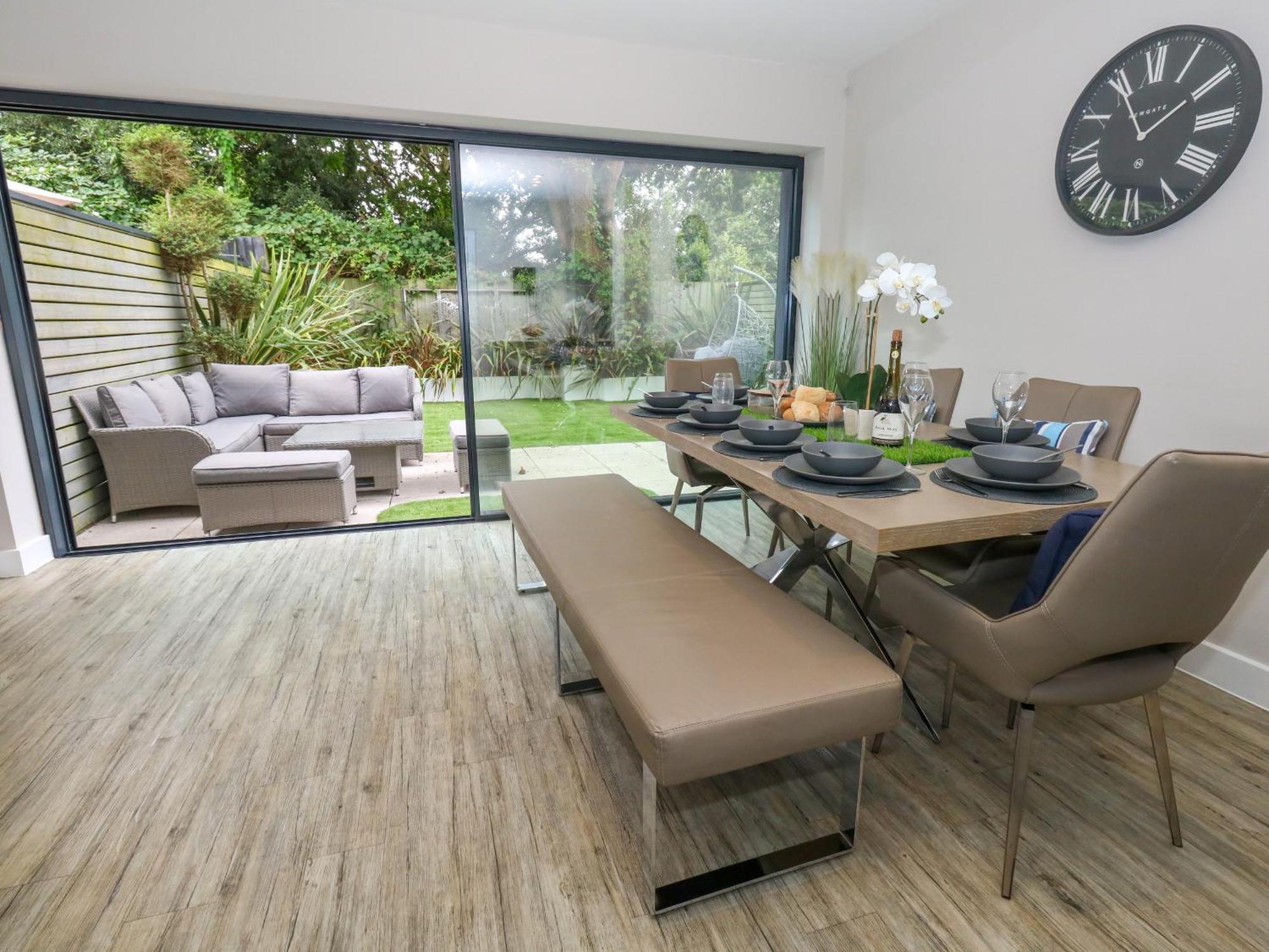 Villa 66A Danecourt Road à Poole Extérieur photo
